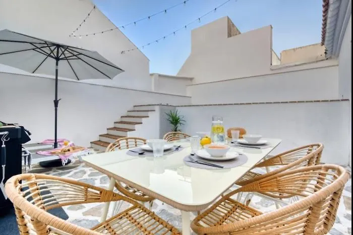 Private House Private Pool شقة قرطبة